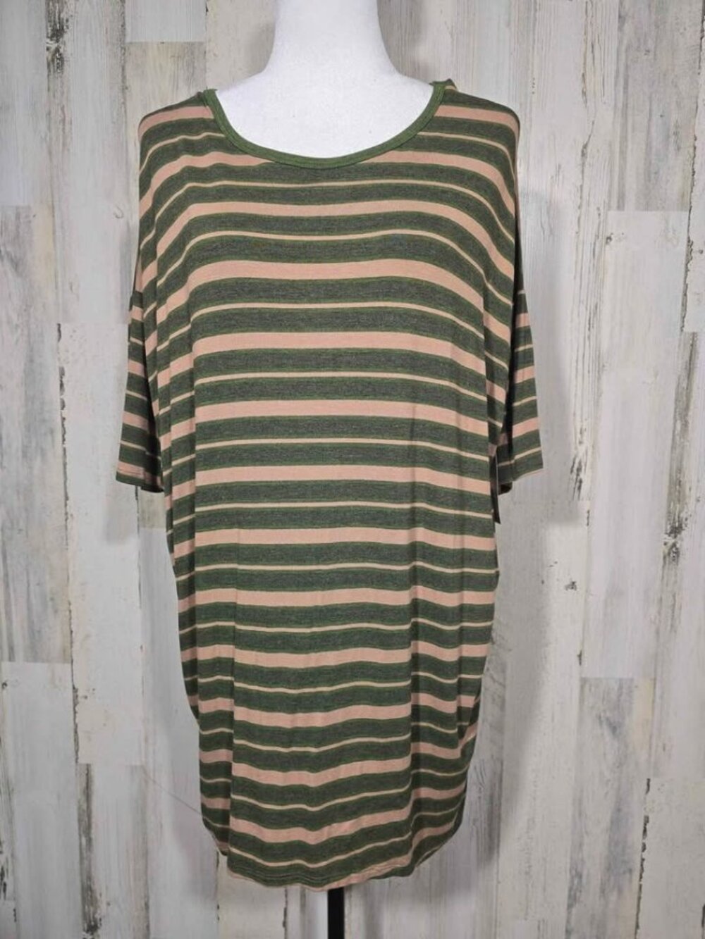 LuLaRoe Classic Irma Multicolor Stripe Short Sleeve Tunic Shirt Size Medium